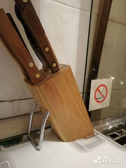 Подставка для ножей деревянная