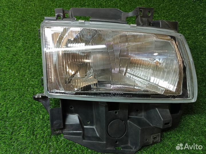 Фара перед правая Volkswagen transporter T4 90-03