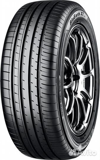 Yokohama BluEarth-XT AE61 215/70 R16