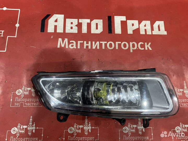 Volkswagen polo противотуман фара R