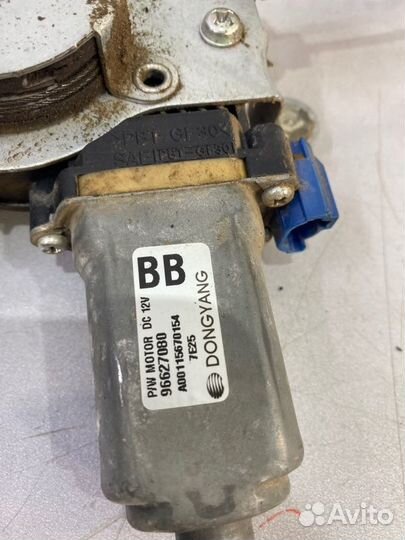 Стеклоподъемник передний правый Chevrolet Captiva