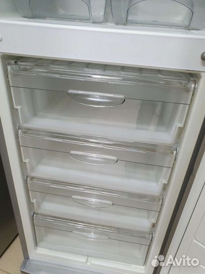 Холодильник Атлант. 2компрессора