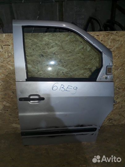 Дверь для передняя правая Mercedes Vito W638 OM