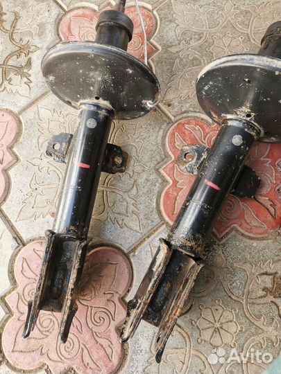 Амортизаторы Дастер