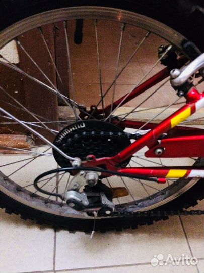Скоростной велосипед в хорошем состоянии