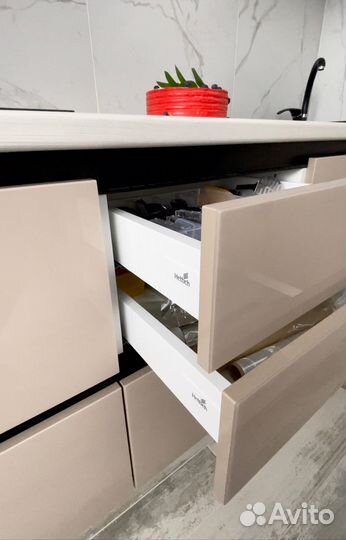 Изготовим любую кухню под ключ от 30 дней