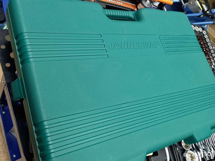 Набор инструментов Jonnesway 127 128