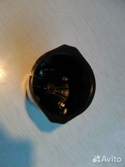 Крышка трамблёра ваз 2101-2107, 2121