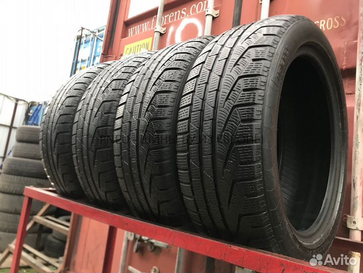 Pirelli Winter Sottozero 240 Serie II 225/50 R18