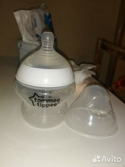 Молокоотсос ручной + бутылка Tommy Tippee и пр
