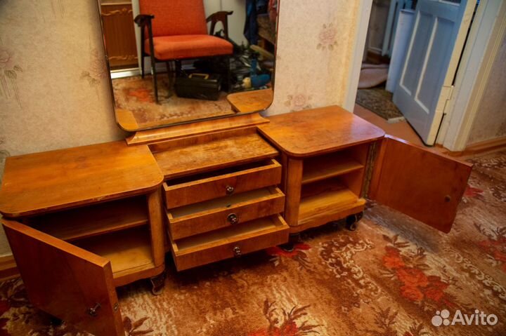 Ретро трюмо из массива