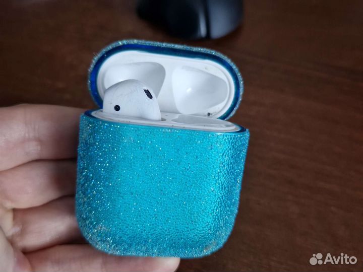 Apple airpods 1 левый наушник и кейс