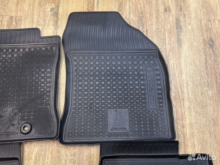 Коврики резиновые для Toyota Corolla