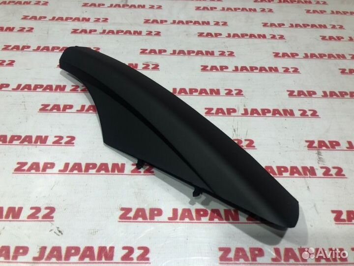 Крышка рейлинга передняя правая Hyundai