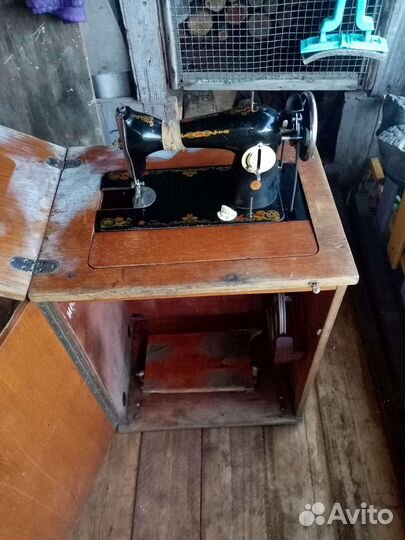 Швейная машинка