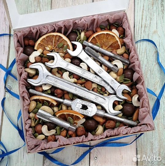 В наличии. Шоколадные Инструменты на 23 февраля
