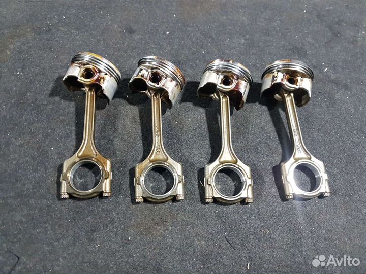 Поршень, шатун Honda Civic 8 R18A2