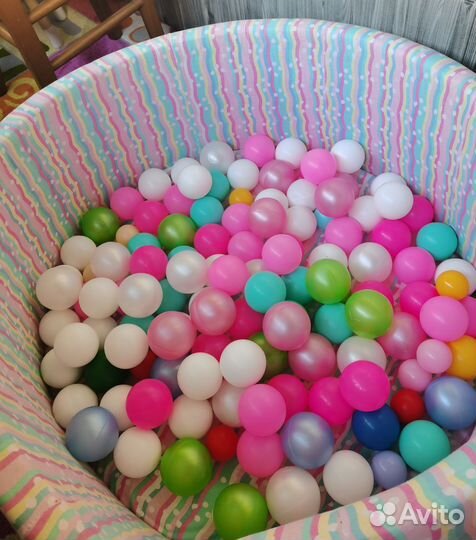 Бассейн с шариками