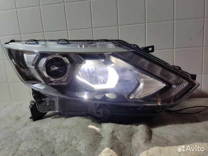 Фара led передняя правая Nissan Qashqai 2