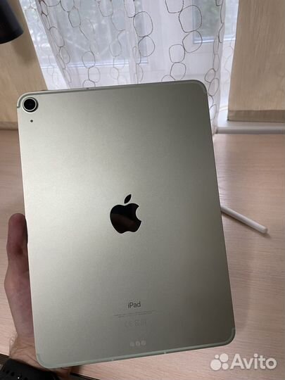 Apple iPad Air 2020 64GB + Cellular