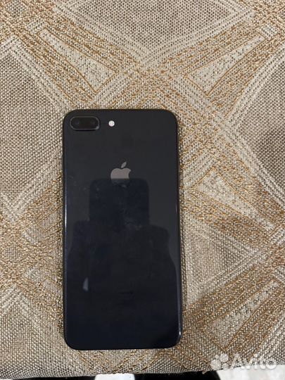 iPhone 8 Plus, 64 ГБ