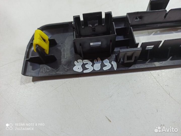 Накладка панели приборов (Opel Zafira Life)