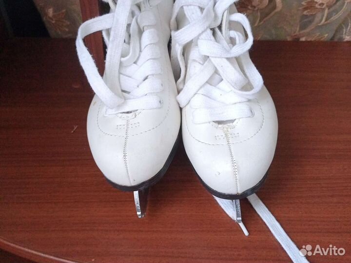 Коньки для девочки 35 размер