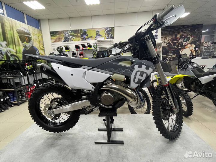 Мотоцикл Husqvarna TE 300PRO (2024 год)