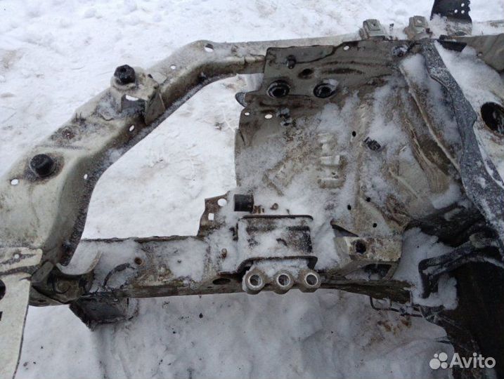 Б/У Б/У Лонжерон передний левый, лонжерон передний