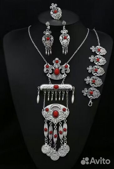 Комплекс бижутерии