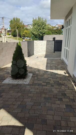 Дом 200 м² на участке 4 сот.