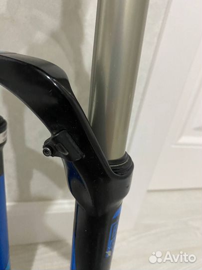 Вилкa Rосk Shоx 27.5 30 Gоld ТК Solo Аir 120 mm