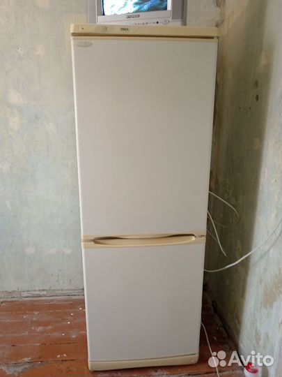 Холодильник бу stinol