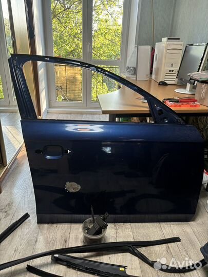 Передняя правая дверь audi a4 b8