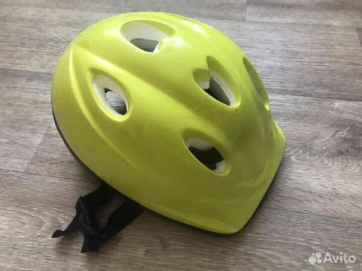 Шлем велосипедный или для роликов детский