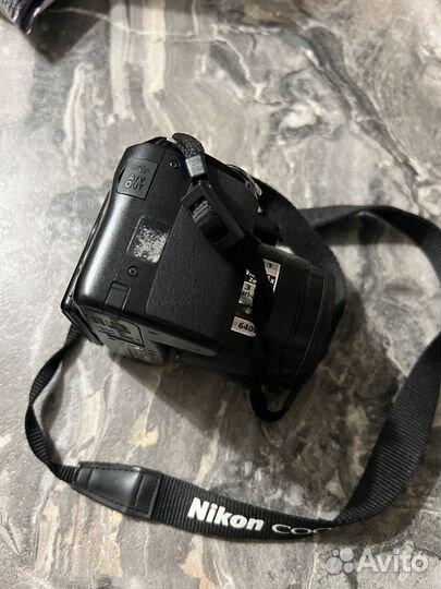 Зеркальный фотоаппарат nikon