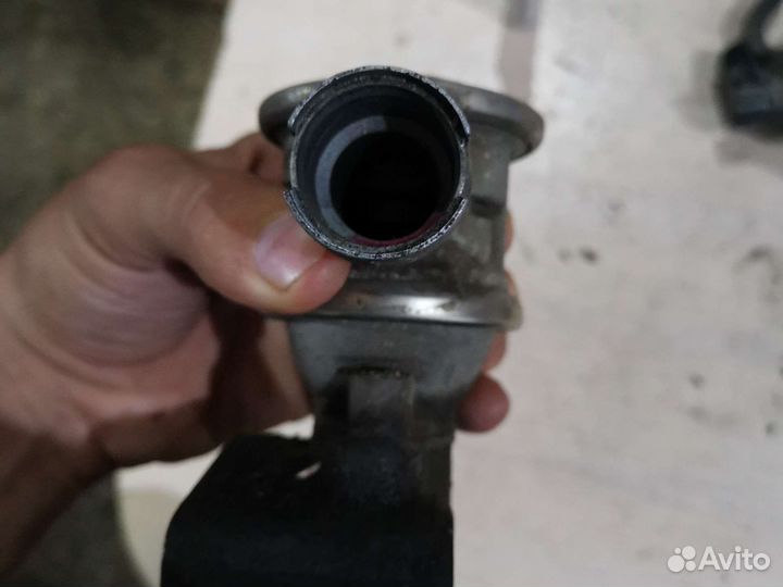 Клапан вентиляции картерных газов Octavia A4 bfq