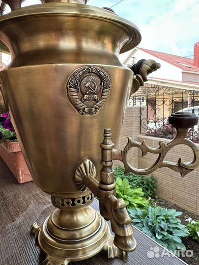 Самовар рюмкой с Гербом