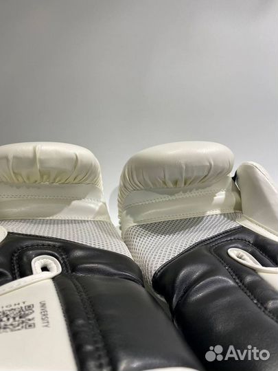 Боксерские перчатки Elite Boxing white