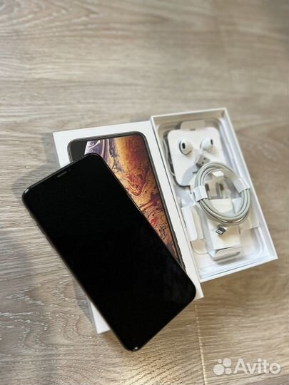 Мобильные телефоны iPhone XS Max
