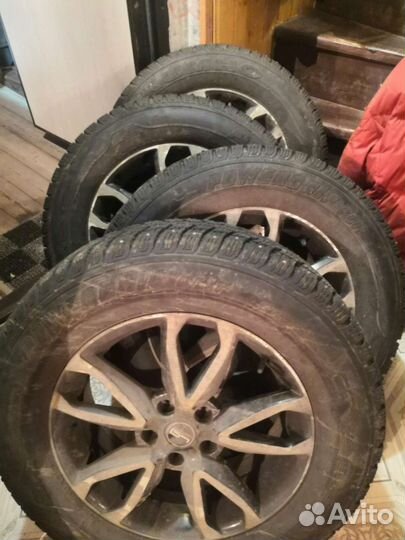 Kumho Power Grip KC11 235/65 R17