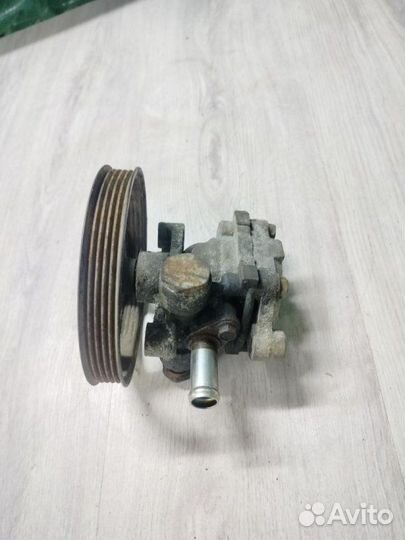 Насос гидроусилителя руля Mitsubishi Lancer 9 1.6