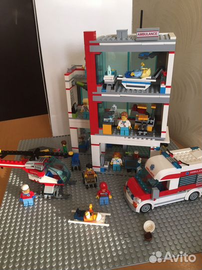 Lego City 60204 Городская больница