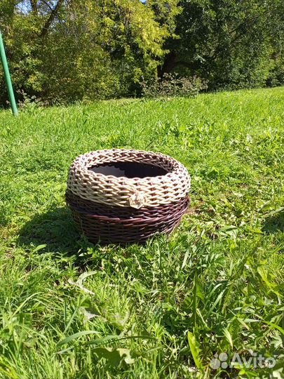 Кашпо из ротанга для дома и улицы
