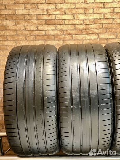 Pirelli P Zero PZ4 275/35 R20