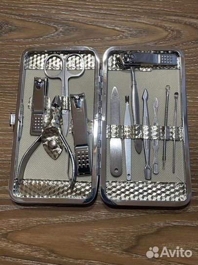 Маникюрный набор 12/16 в 1