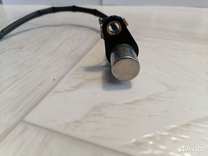 Датчик положения коленвала Toyota 4/7A-FE