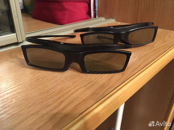 3 D очки для телевизора Samsung на батарейках