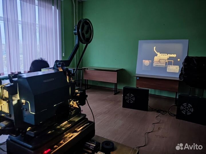 Ремонт пленочных кинопроекторов