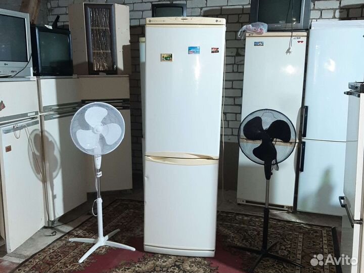 Холодильник бу. Склад мебели бу